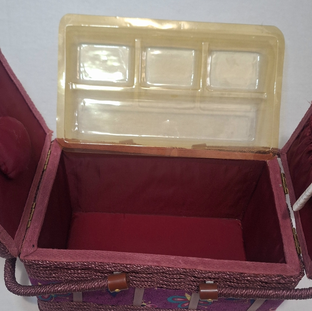 Retro Woven Sewing Box-Basket Butterfly Vintage?? - Picture 3 of 6